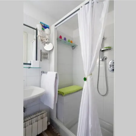 Small Luxury Bed & Breakfast La Spezia