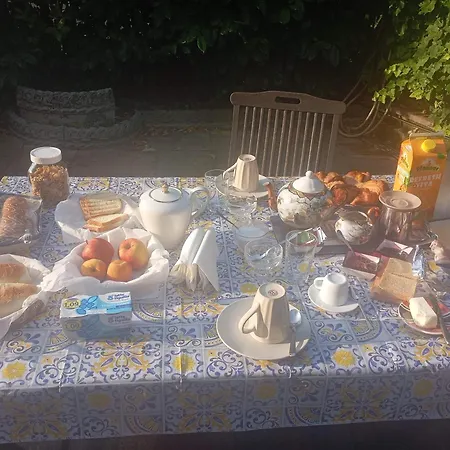 Nocleg ze śniadaniem Small Luxury
